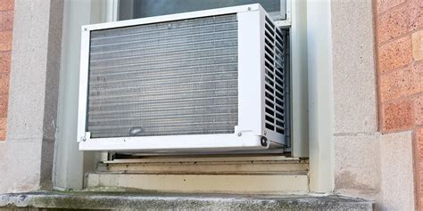 why does my window ac leak water inside|Why Is My Window Air Conditioner Leaking Water and。